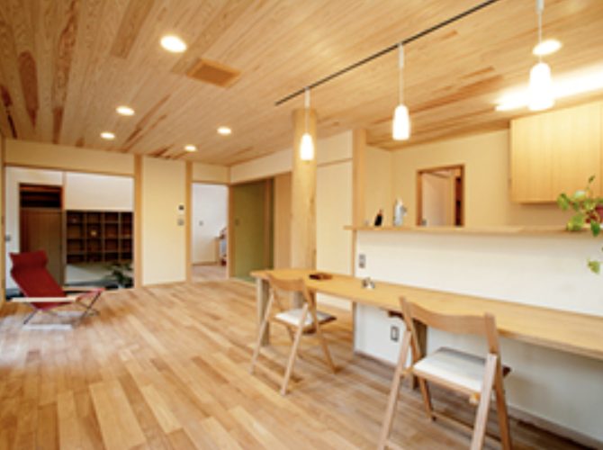 アテリアホームの木のぬくもりを感じる内装施工事例