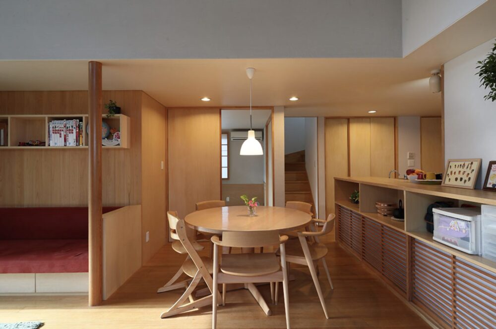 亀山建築の造作収納とダイニング施工事例