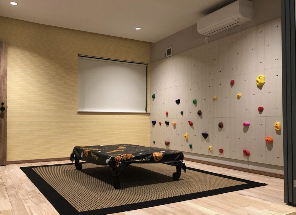 OFFICE K +DESIGNの施工事例・ボルダリングウォール