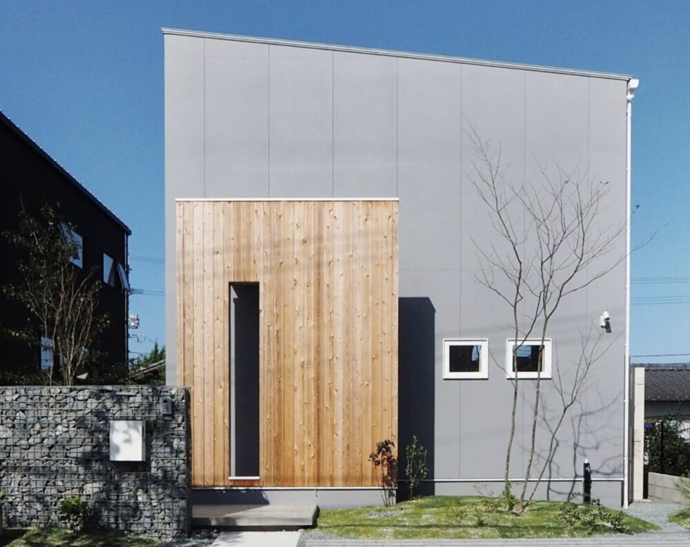 HIROGALIE-ヒロガリエの箱型外観施工事例